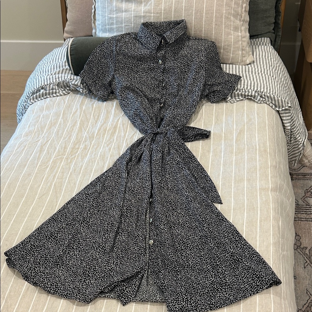 Black Printed Button-Front Tie-Waist Dress